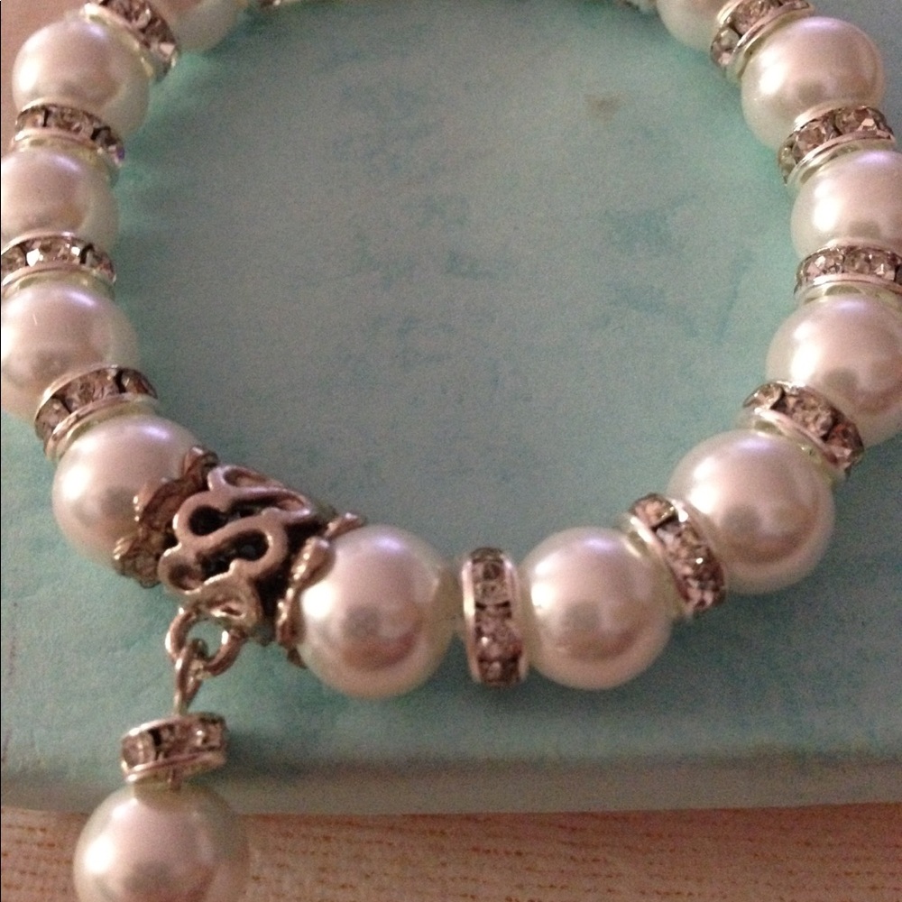 Sterling silver w/pearls Bracelet